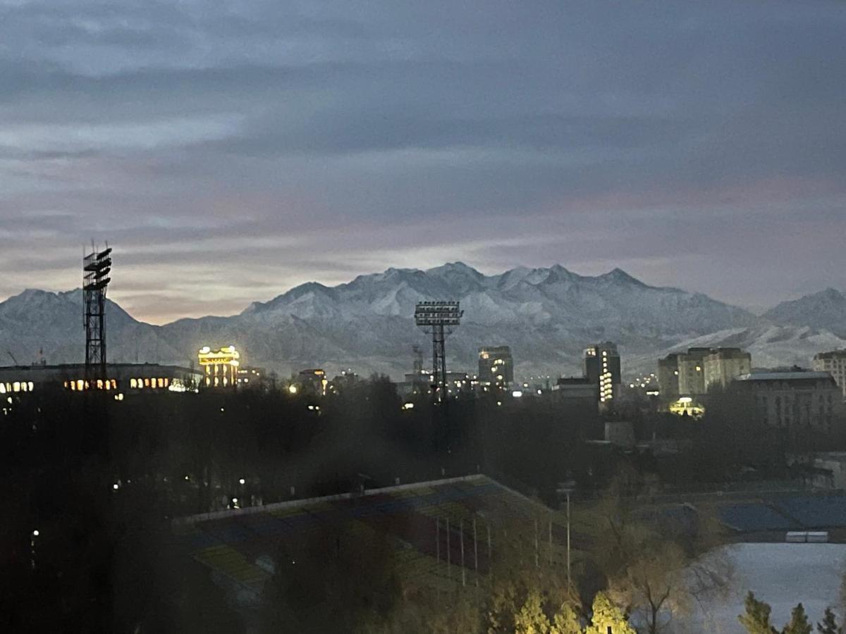 Logvinenko Apartment Bishkek Ngoại thất bức ảnh