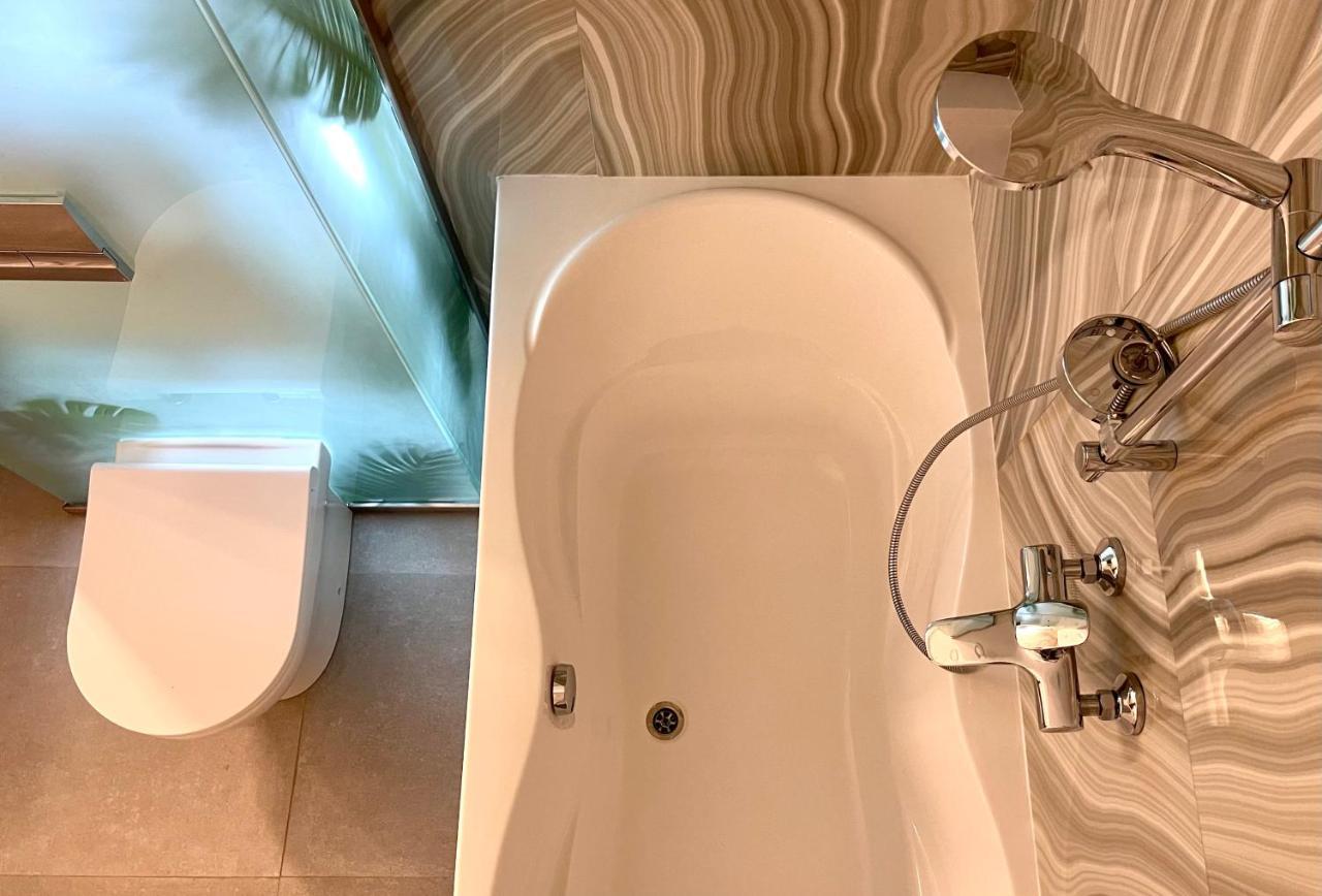Logvinenko Apartment Bishkek Ngoại thất bức ảnh