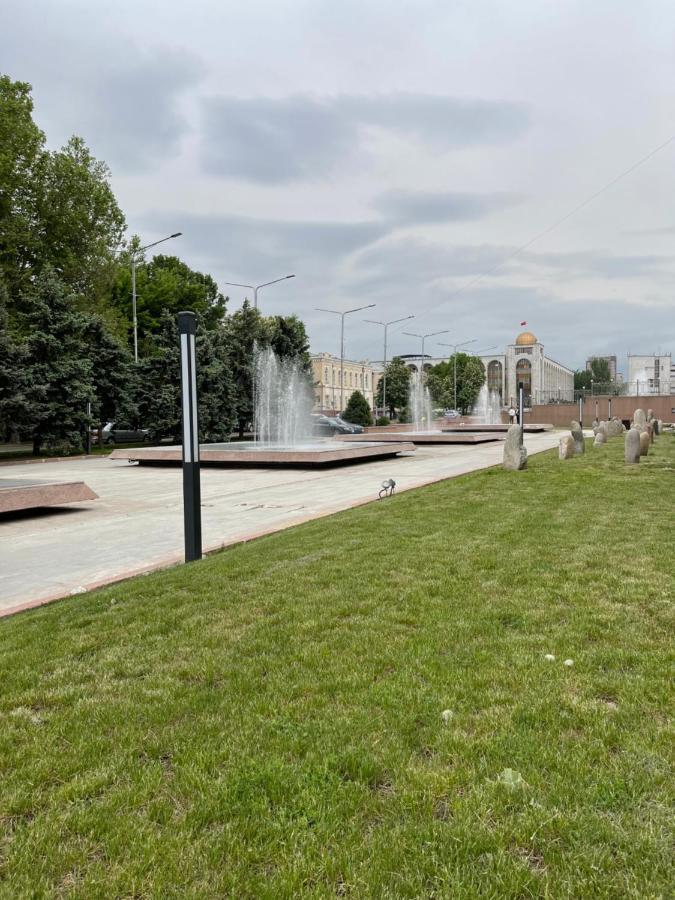 Logvinenko Apartment Bishkek Ngoại thất bức ảnh