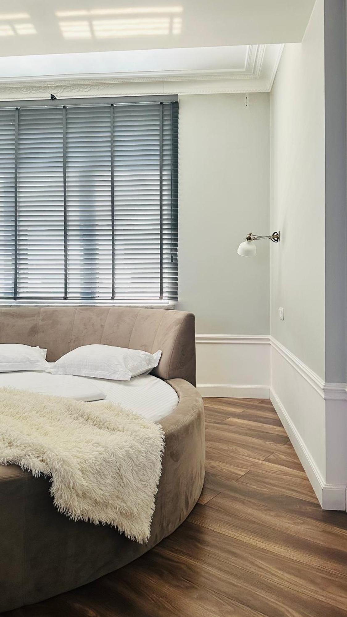 Logvinenko Apartment Bishkek Ngoại thất bức ảnh