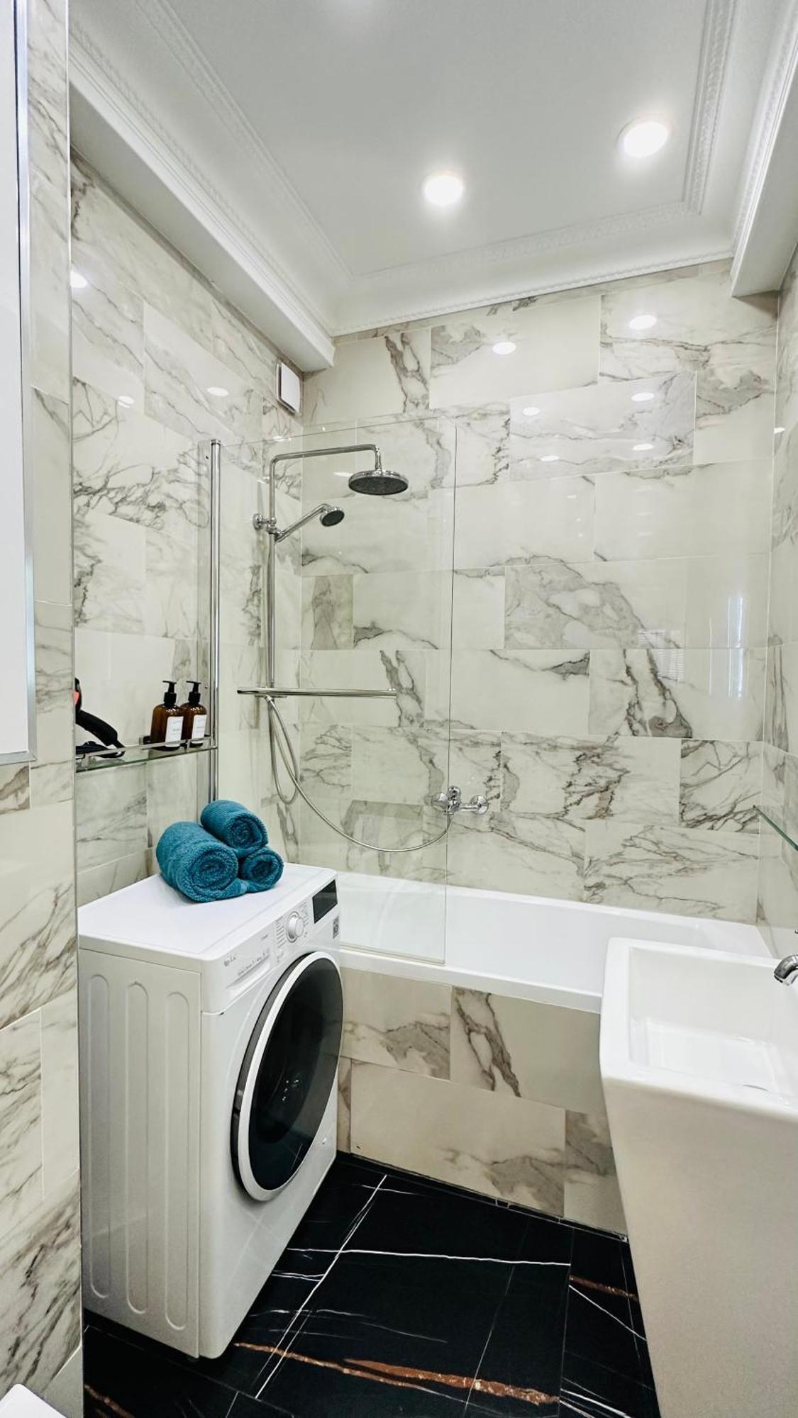 Logvinenko Apartment Bishkek Ngoại thất bức ảnh